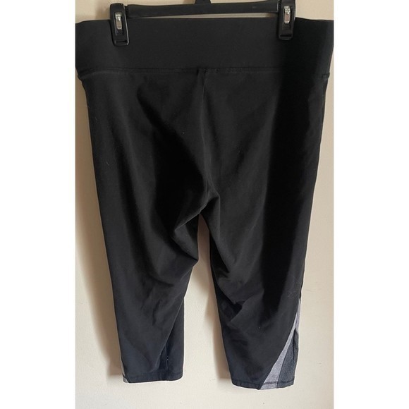Victoria Secrets Capri‎ Leggings Sz XL - Picture 3 of 4